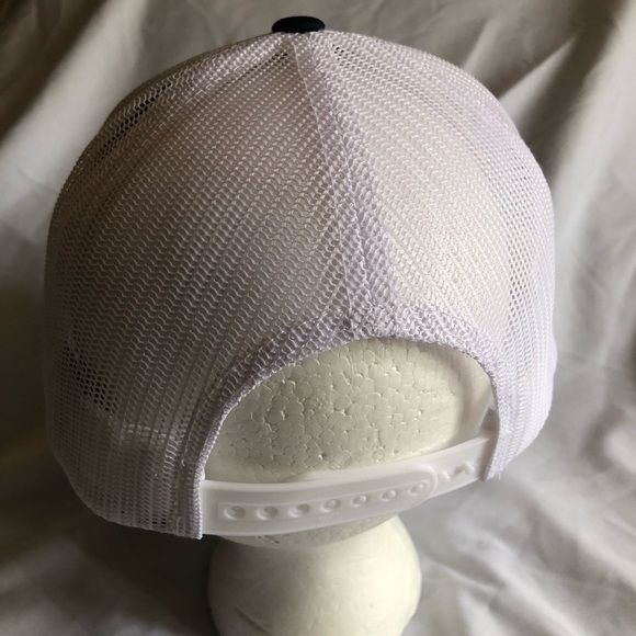 Beard Papa Navy & White Trucker Snapback Cap Hat w Embroidered Cream Puffs NWT - Picture 6 of 13